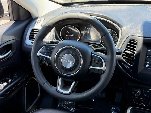Used 2021 Jeep Compass Latitude AWD/4WD image 17
