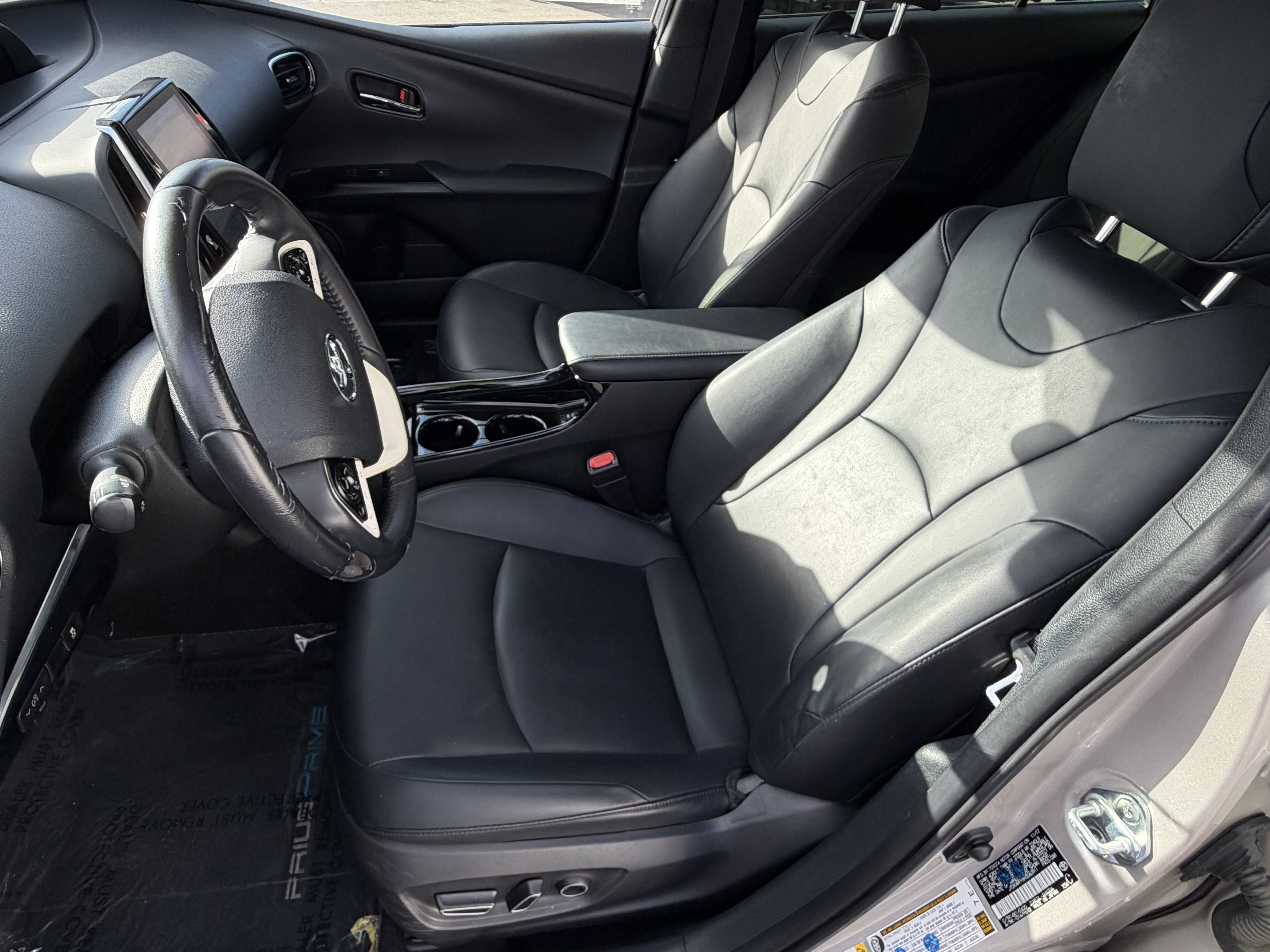 Used 2017 Toyota Prius Prime Premium w/ Carpet Mat Package FWD image 12
