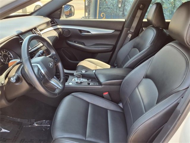 Used 2021 INFINITI QX50 Luxe w/ Appearance Package image 18