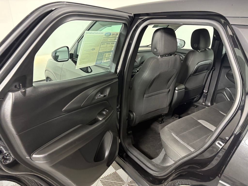 Used 2023 Chevrolet TrailBlazer LS image 26
