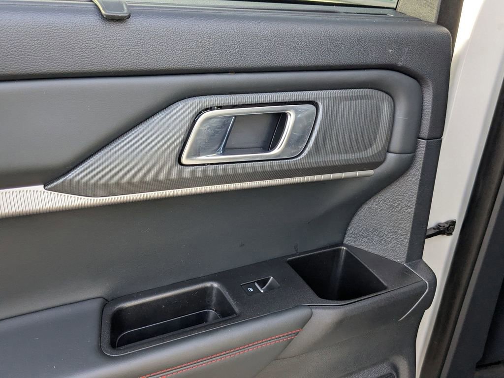 Certified 2025 Ford Explorer ST-Line w/ Premium Package image 26