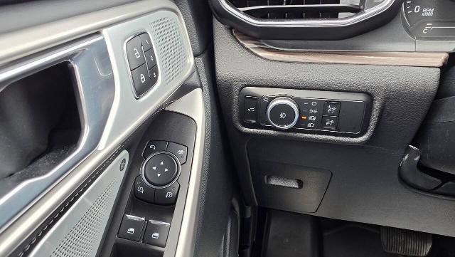 Certified 2024 Ford Explorer Limited w/ Limited Technology Package AWD/4WD image 19