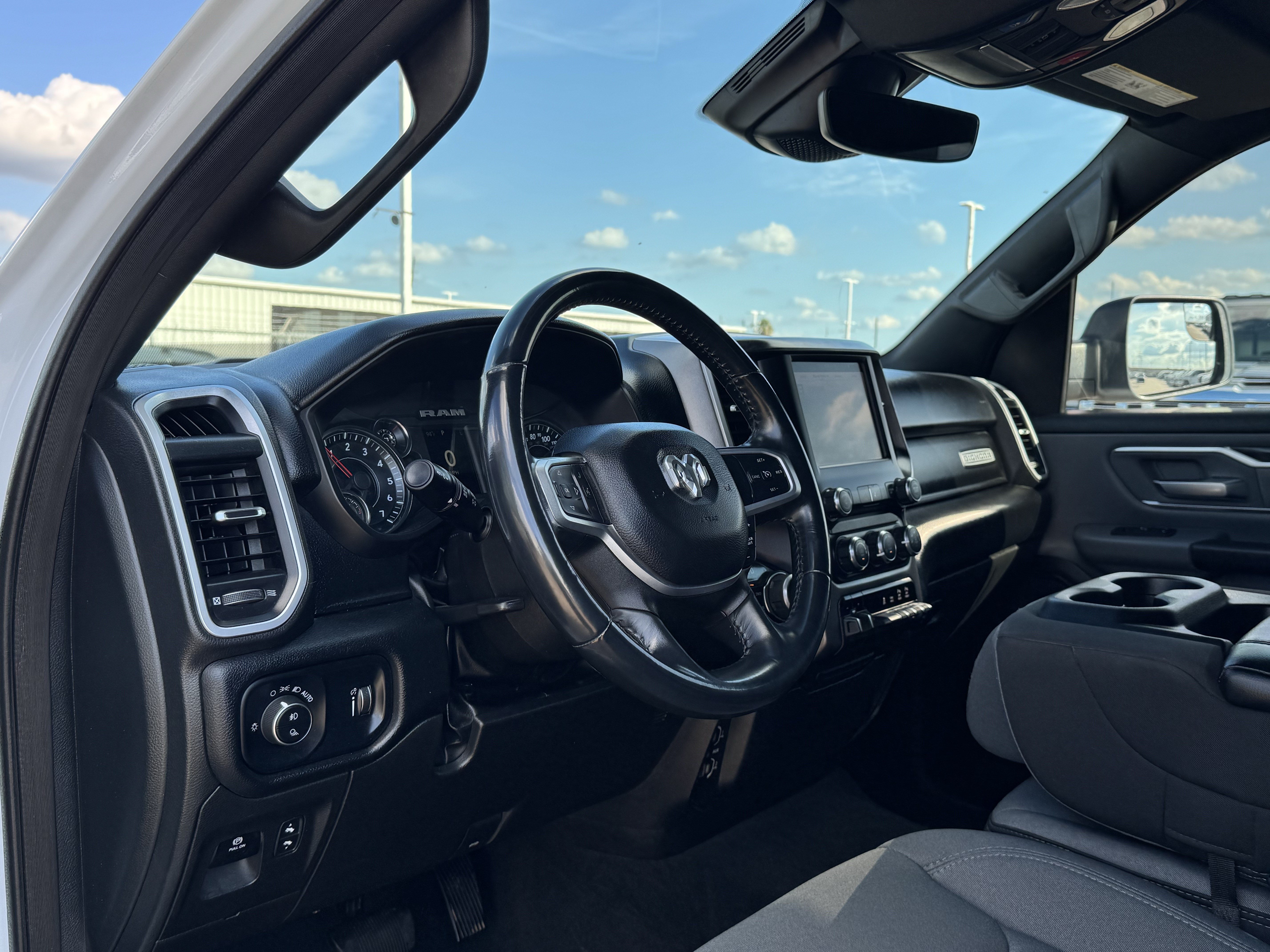 Used 2022 RAM 1500 Big Horn AWD/4WD image 12
