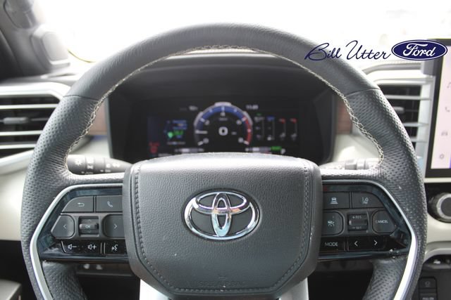Used 2024 Toyota Sequoia Capstone AWD/4WD image 10