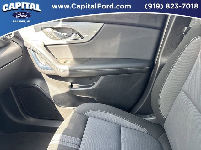 Used 2025 Chevrolet Blazer LT AWD/4WD image 28