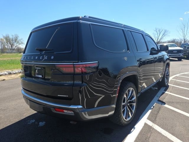 Used 2022 Jeep Wagoneer Series III w/ Premium Group I image 6