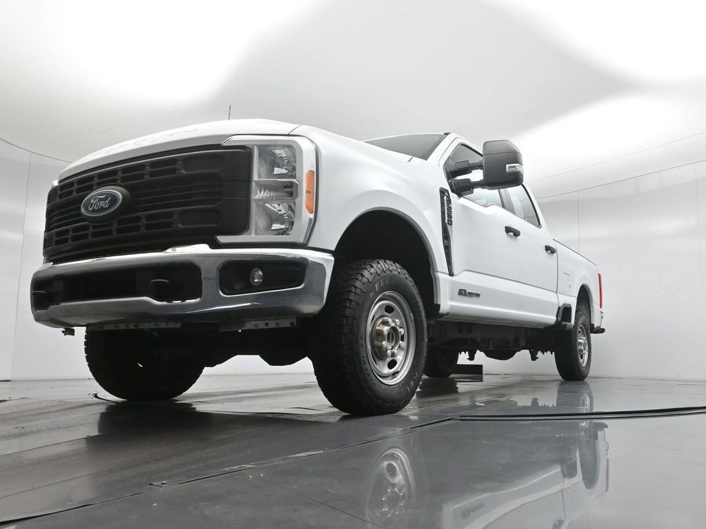 Certified 2023 Ford F250 XL w/ FX4 Off-Road Package image 28