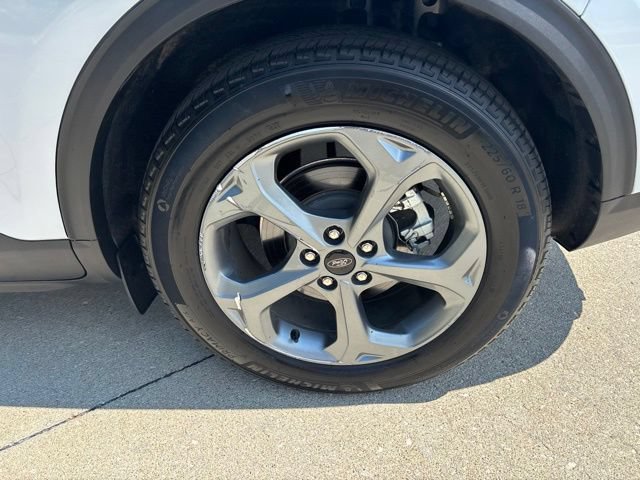 Certified 2025 Ford Escape ST-Line FWD image 11