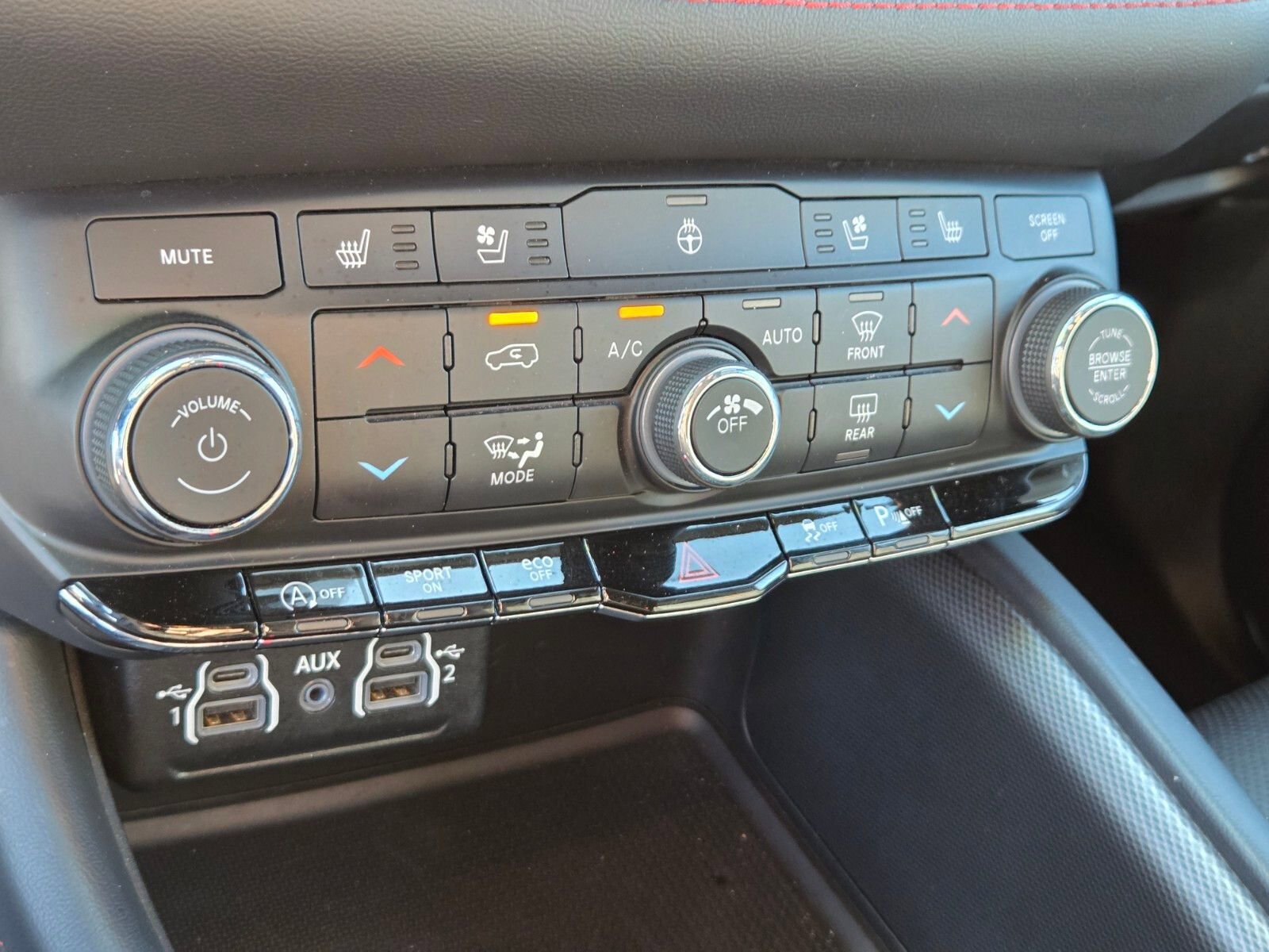 Used 2024 Dodge Durango GT AWD/4WD image 24