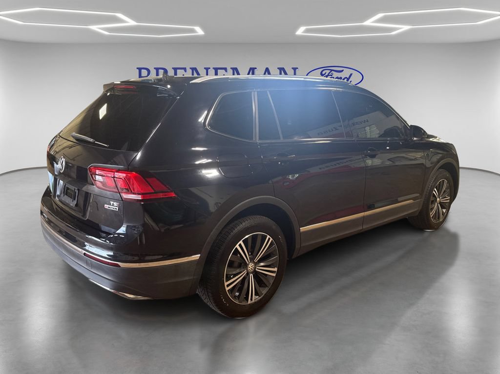 Used 2018 Volkswagen Tiguan SEL AWD/4WD image 6