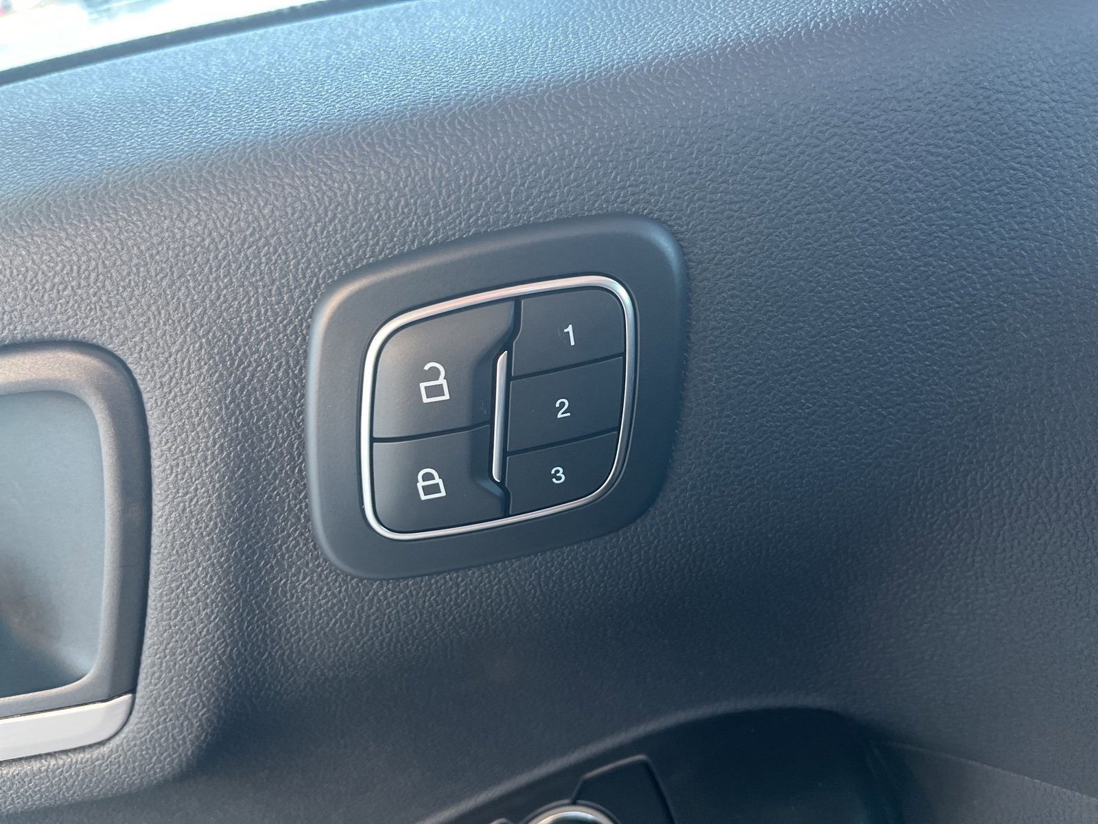 Certified 2023 Ford Escape Platinum image 16