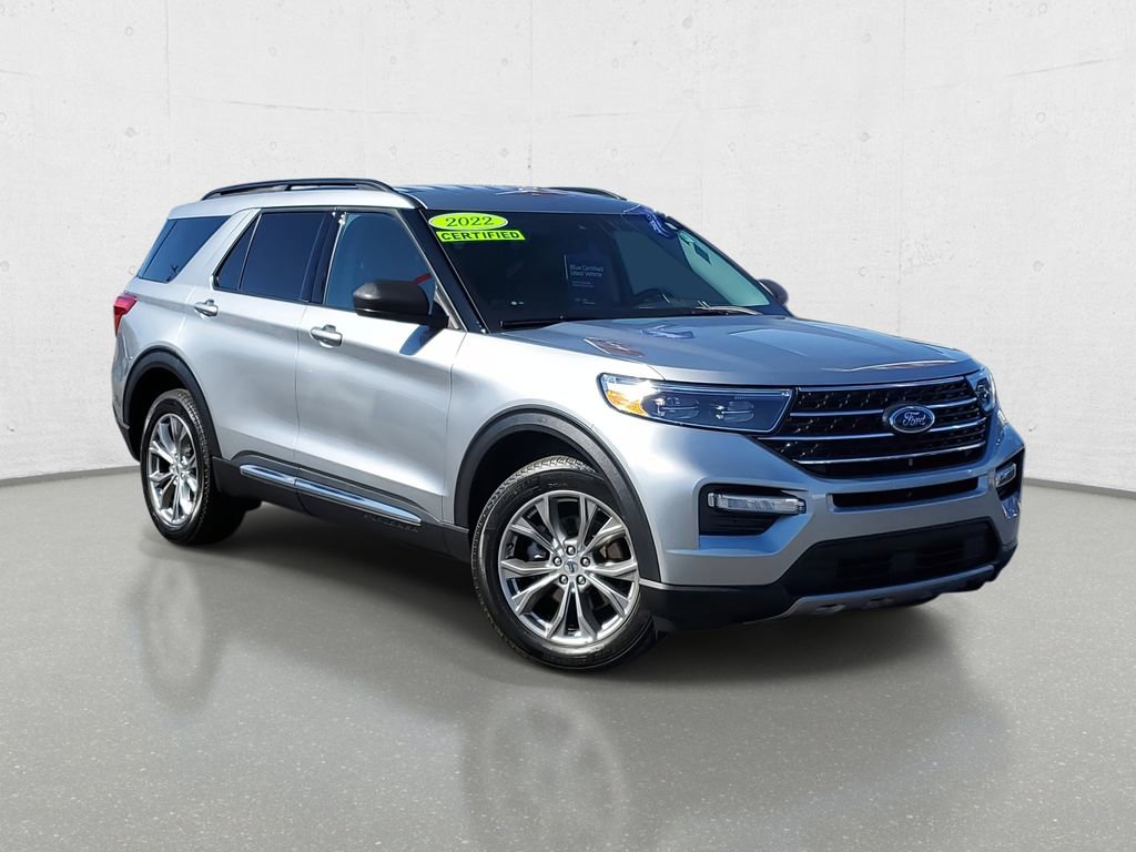 Certified 2022 Ford Explorer XLT w/ Equipment Group 202A image 2