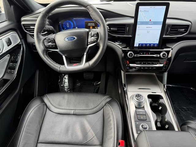 Certified 2024 Ford Explorer ST w/ Equipment Group 401A image 8