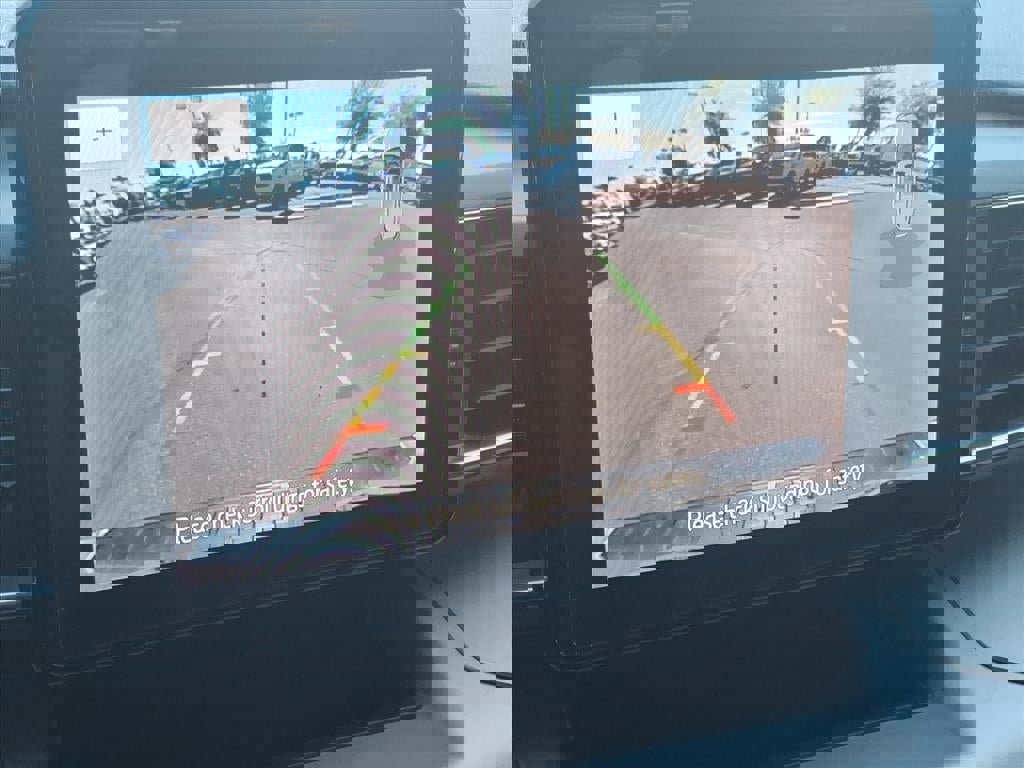 Certified 2022 Ford Explorer XLT w/ Equipment Group 202A image 28