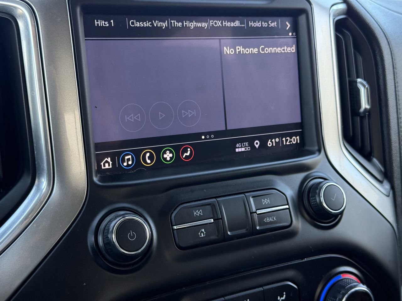 Used 2019 Chevrolet Silverado 1500 LTZ w/ LTZ Texas Edition image 17