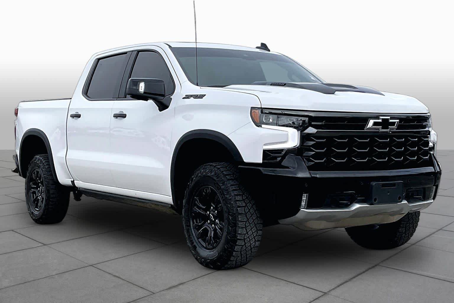 Used 2026 Chevrolet Silverado 1500 ZR2 w/ Dark Appearance Package AWD/4WD image 3