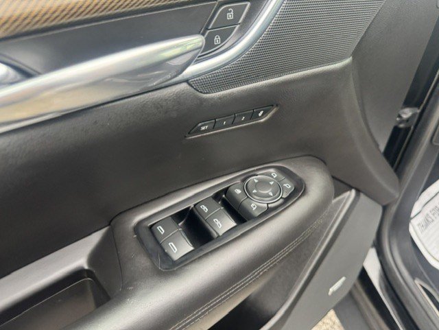 Used 2019 Cadillac XT5 Platinum AWD/4WD image 12
