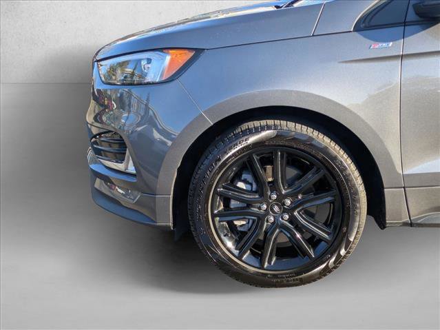 Certified 2022 Ford Edge ST-Line w/ Class II Trailer Tow Package image 29