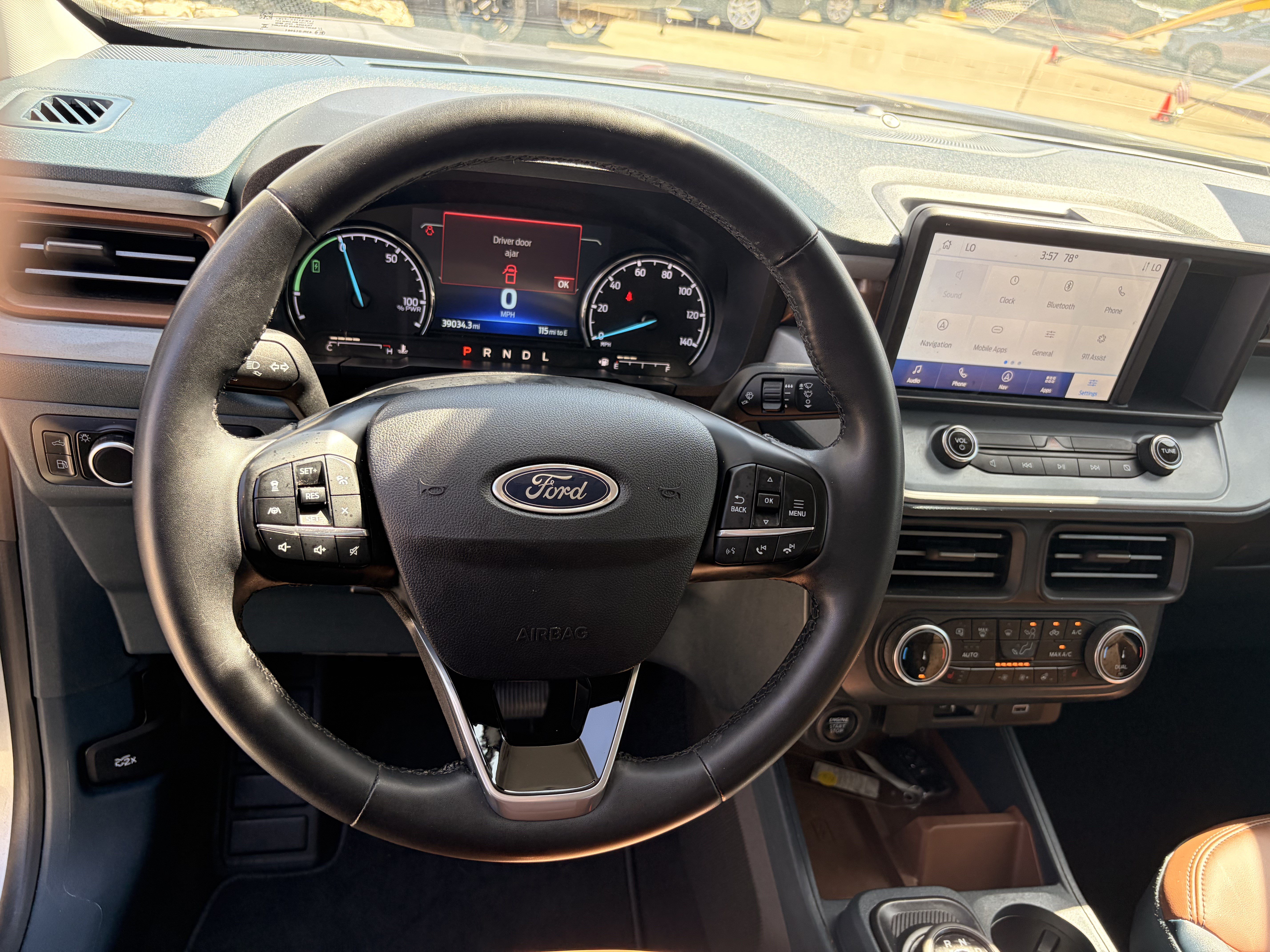 Certified 2024 Ford Maverick Lariat FWD image 15