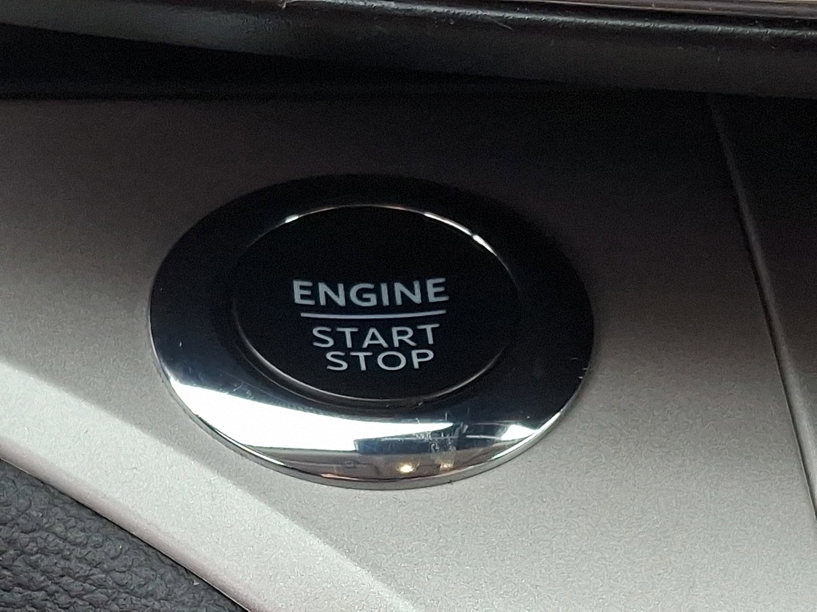 Certified 2023 Ford Explorer XLT w/ Equipment Group 202A image 21