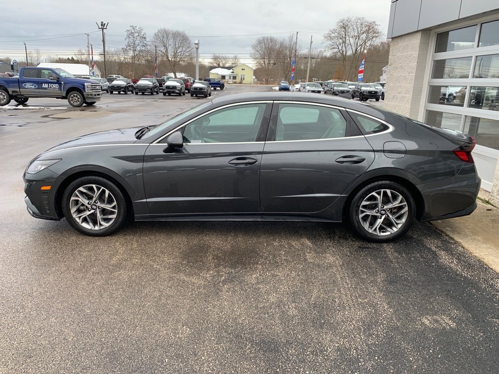 Used 2022 Hyundai Sonata SEL w/ Cargo Package image 3