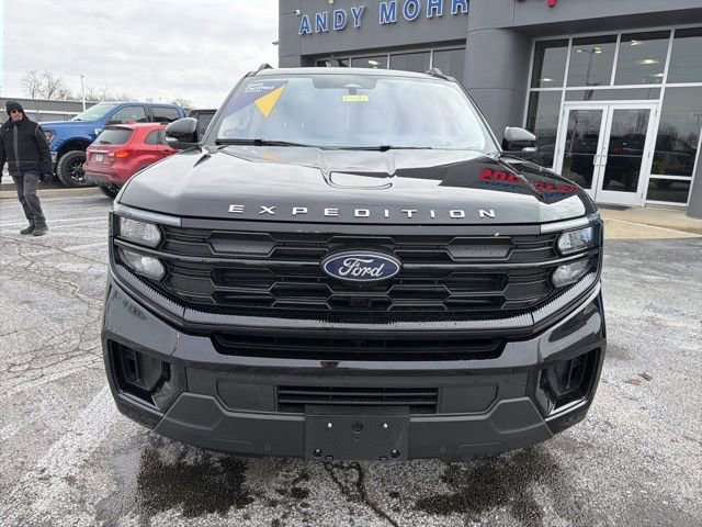 Certified 2025 Ford Expedition Active image 6