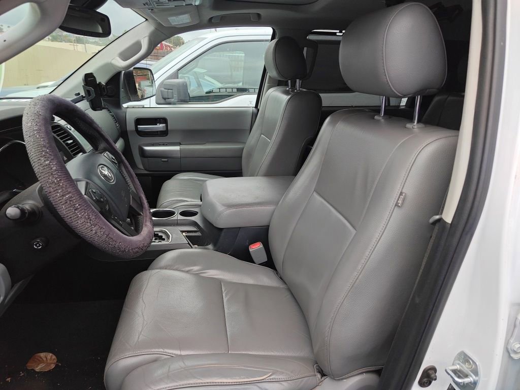 Used 2020 Toyota Sequoia Limited w/ Safety & Convenience Package AWD/4WD image 6