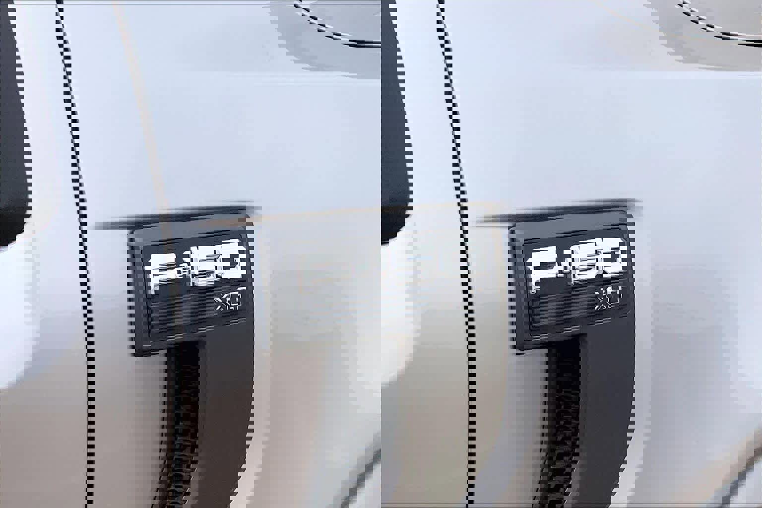 Certified 2022 Ford F150 XLT w/ Equipment Group 302A High image 10