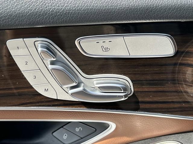 Used 2021 Mercedes-Benz GLC 300 image 30
