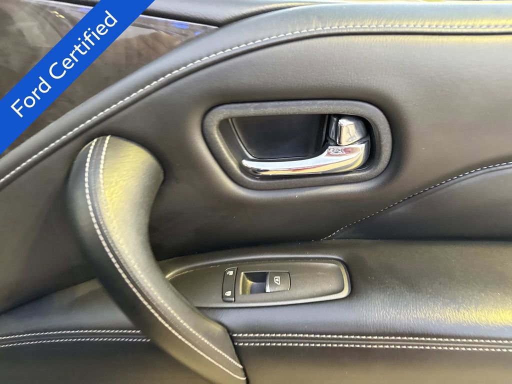 Used 2024 INFINITI QX80 Luxe image 16