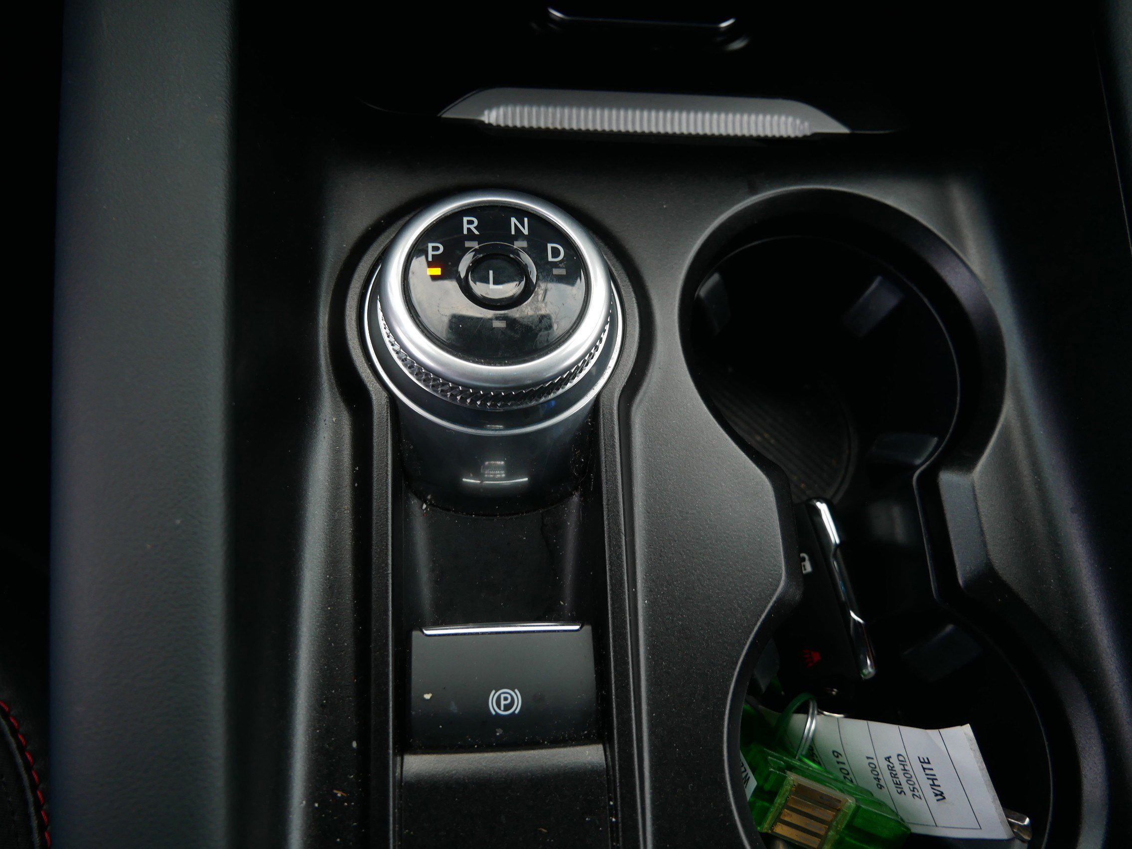 Certified 2025 Ford Explorer ST-Line image 24