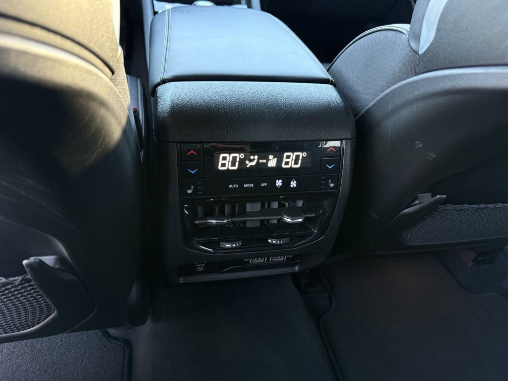 Used 2023 Jeep Grand Cherokee Overland w/ Advanced Protech Group III image 25