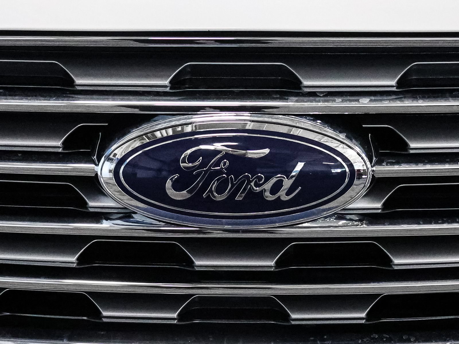 Certified 2022 Ford Edge SEL AWD/4WD image 13