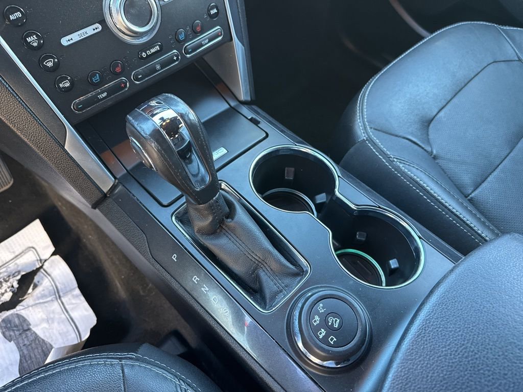 Certified 2018 Ford Explorer Limited w/ Ford Safe & Smart Package image 15