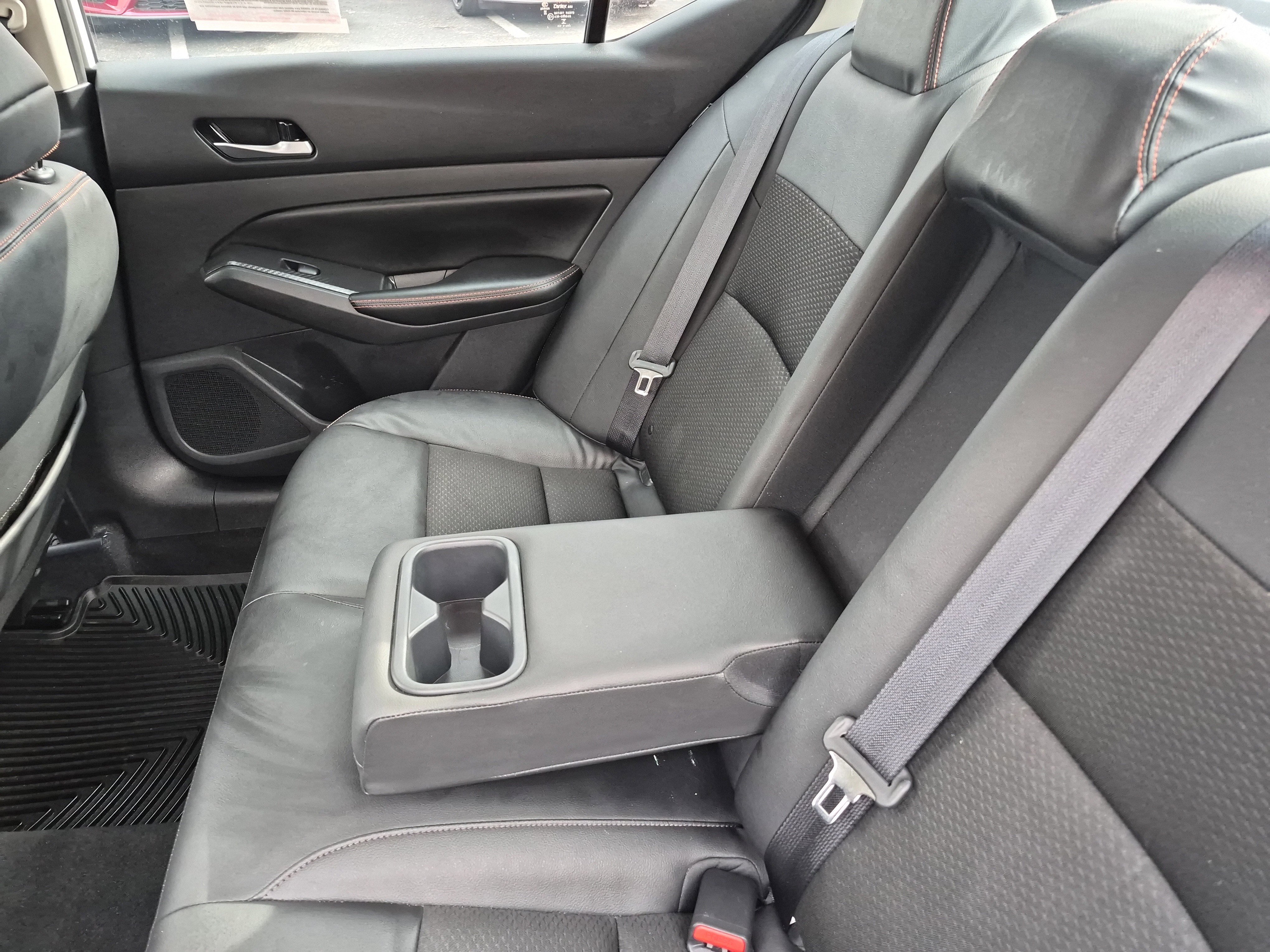 Used 2021 Nissan Altima 2.5 SR w/ SR Premium Package image 17