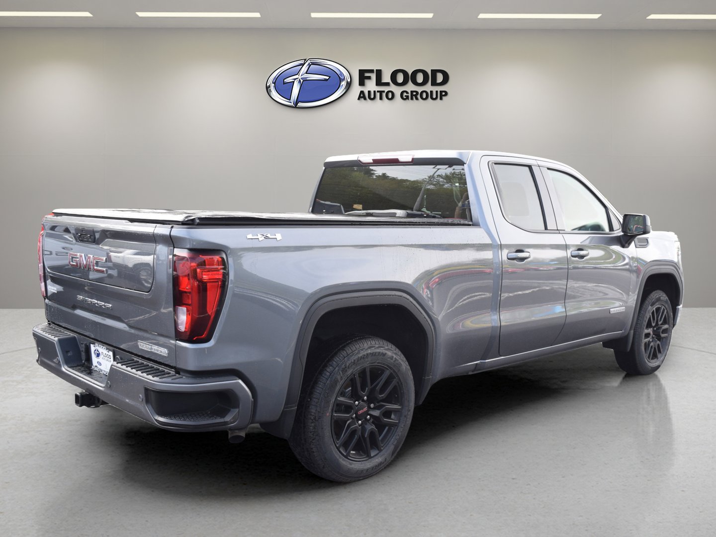 Used 2022 GMC Sierra 1500 Elevation w/ Driver Alert Package I AWD/4WD image 4