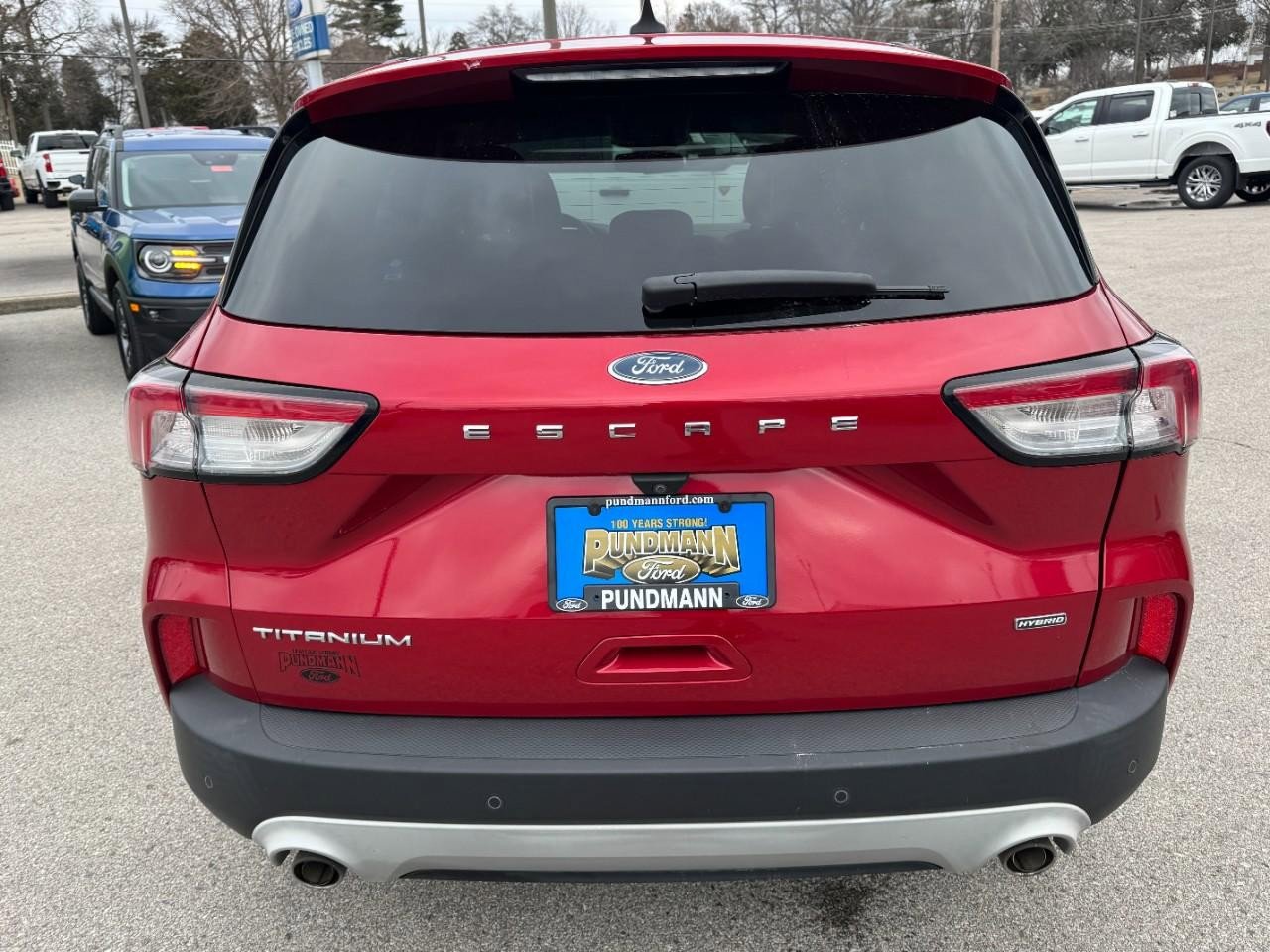 Certified 2020 Ford Escape Titanium image 4