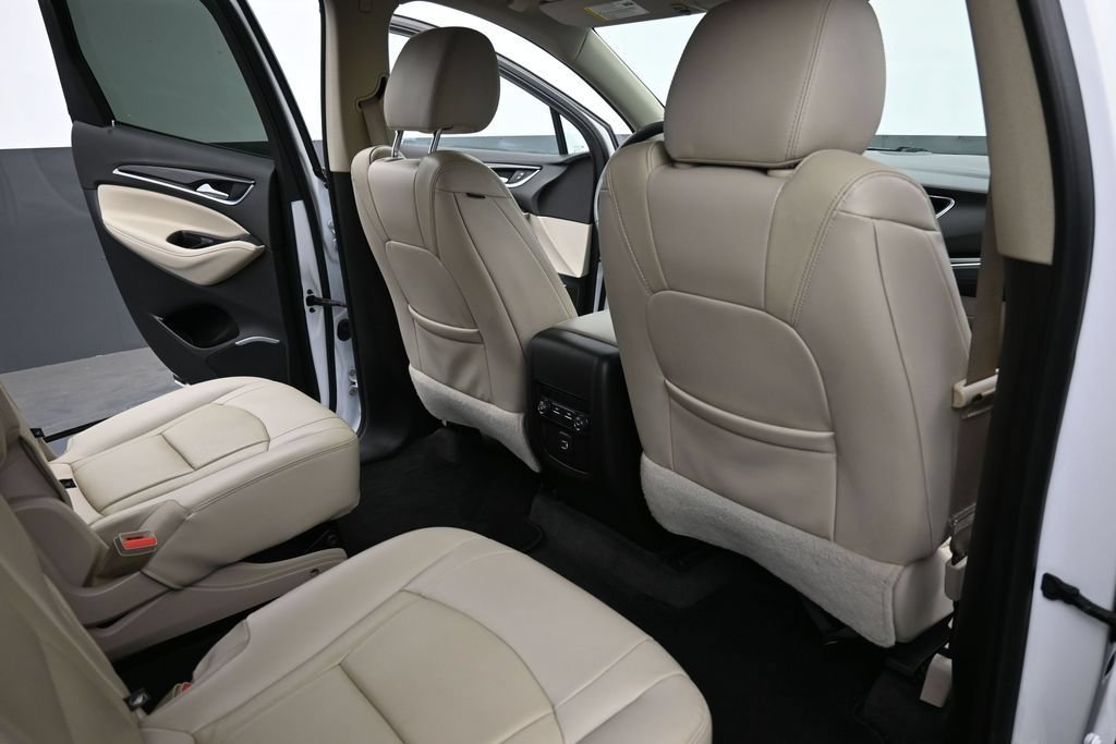 Used 2019 Buick Enclave Essence FWD image 10