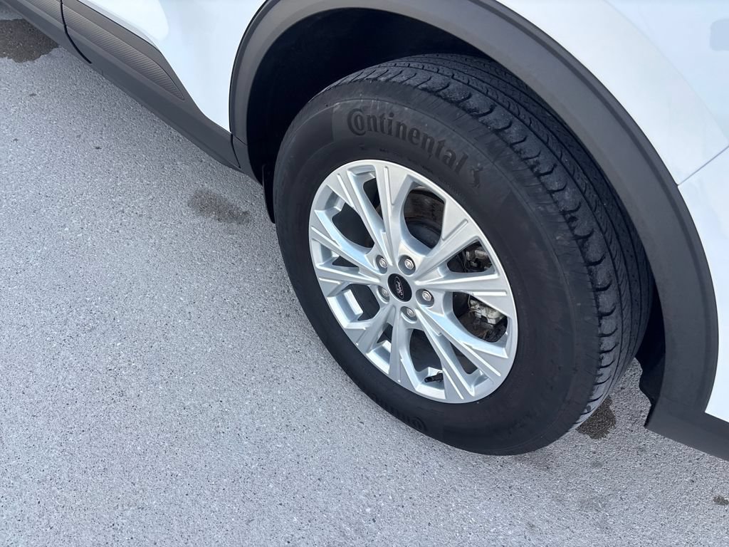 Certified 2024 Ford Escape Active w/ Tech Pack #1 AWD/4WD image 9