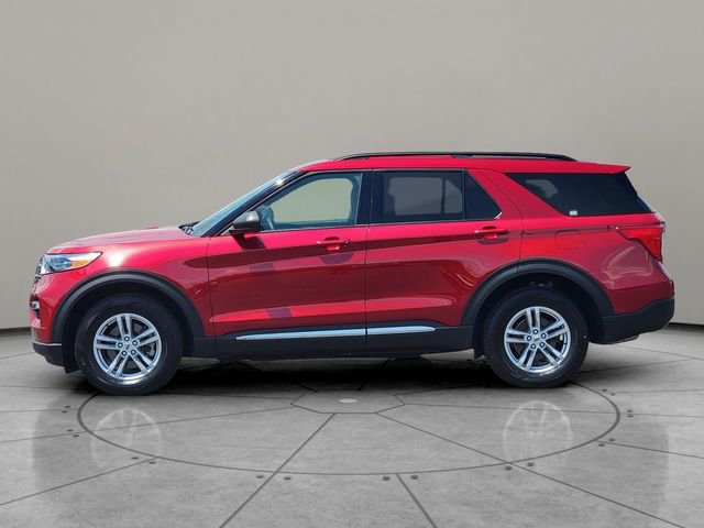 Certified 2023 Ford Explorer XLT w/ Equipment Group 202A AWD/4WD image 9