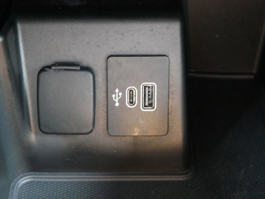 Certified 2025 Ford Explorer ST-Line w/ ST-Line Street Pack image 26