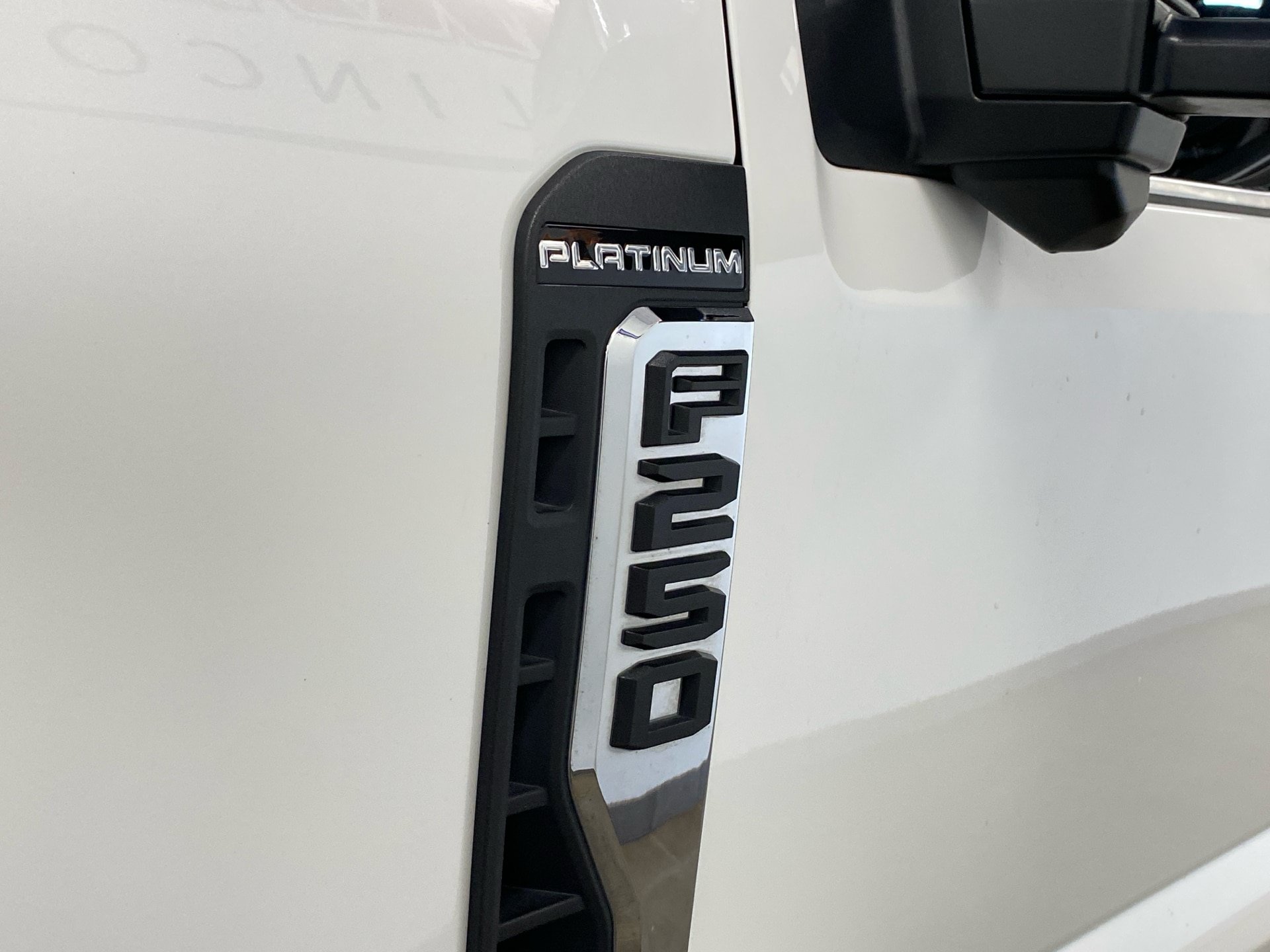 Certified 2024 Ford F250 Platinum AWD/4WD image 13