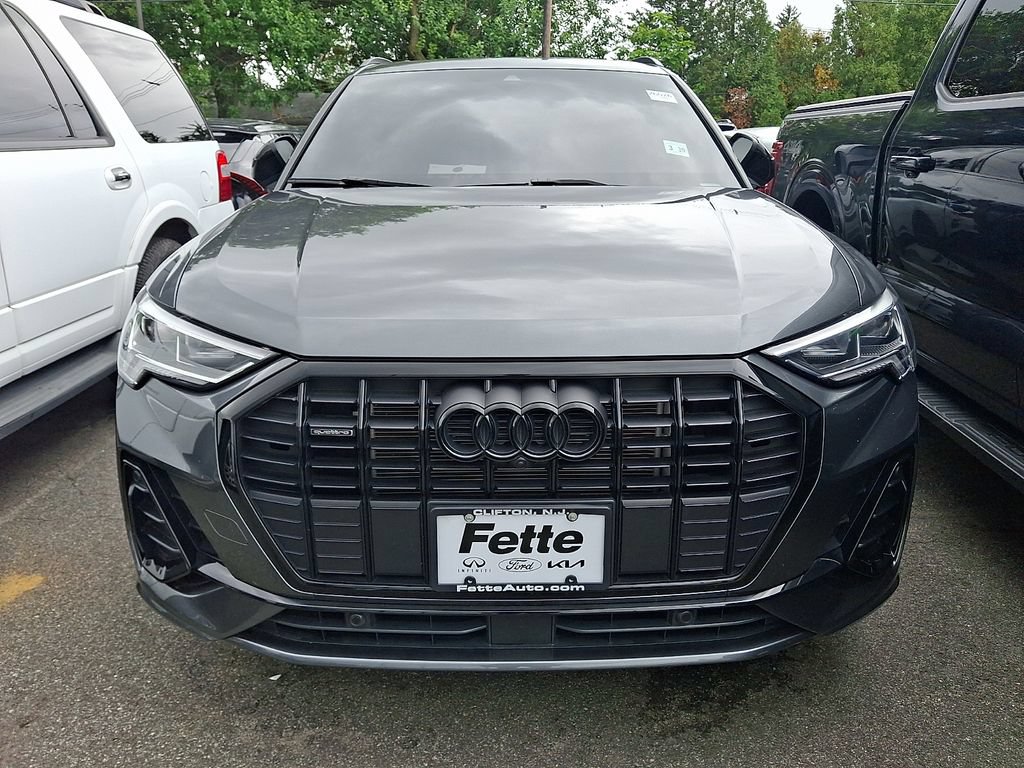 Used 2025 Audi Q3 2.0T Premium Plus w/ Premium Plus Package AWD/4WD image 2