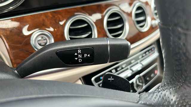 Used 2017 Mercedes-Benz E 300 4MATIC image 28