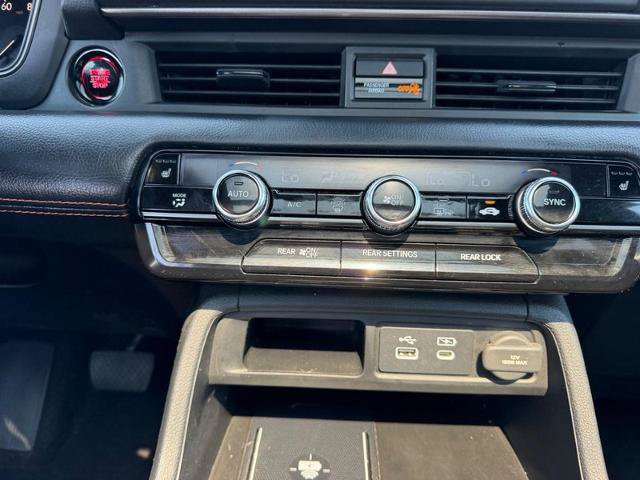 Used 2025 Honda Pilot TrailSport image 20