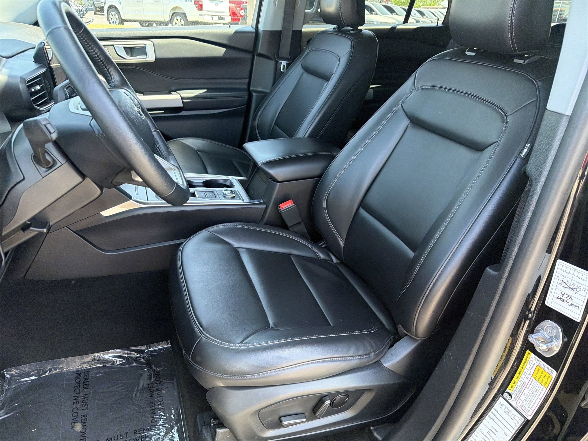 Certified 2024 Ford Explorer XLT w/ Equipment Group 202A AWD/4WD image 18