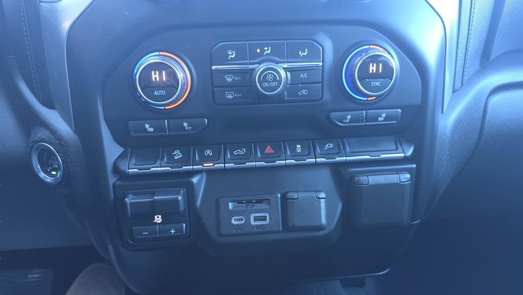 Used 2020 Chevrolet Silverado 1500 LT w/ All-Star Edition image 23