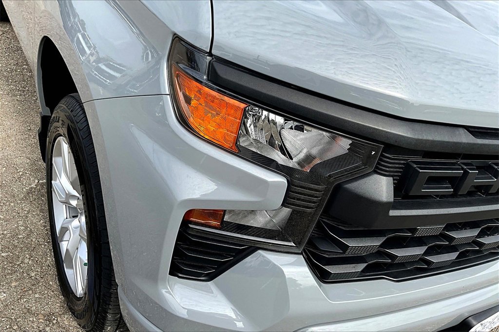 Used 2024 Chevrolet Silverado 1500 Custom image 30