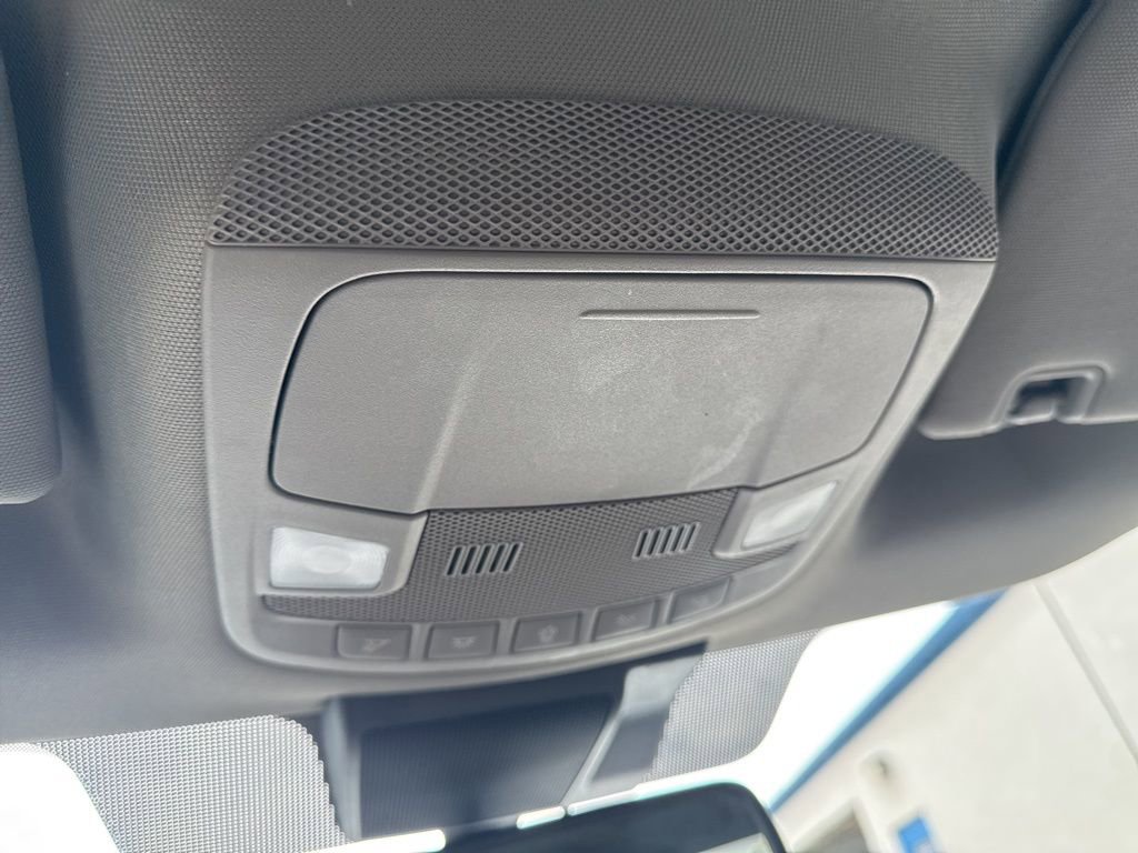 Certified 2019 Ford F150 XLT w/ Equipment Group 302A Luxury image 24