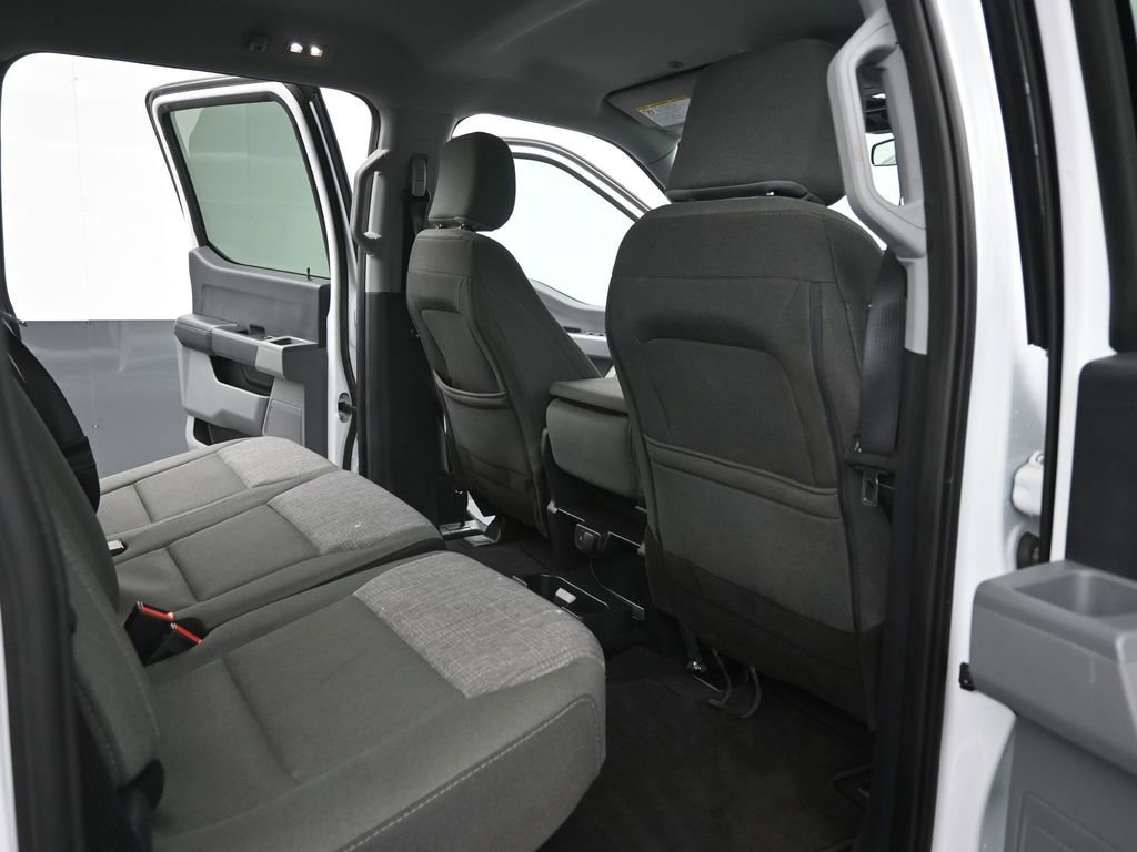 Certified 2025 Ford F250 XLT AWD/4WD image 12
